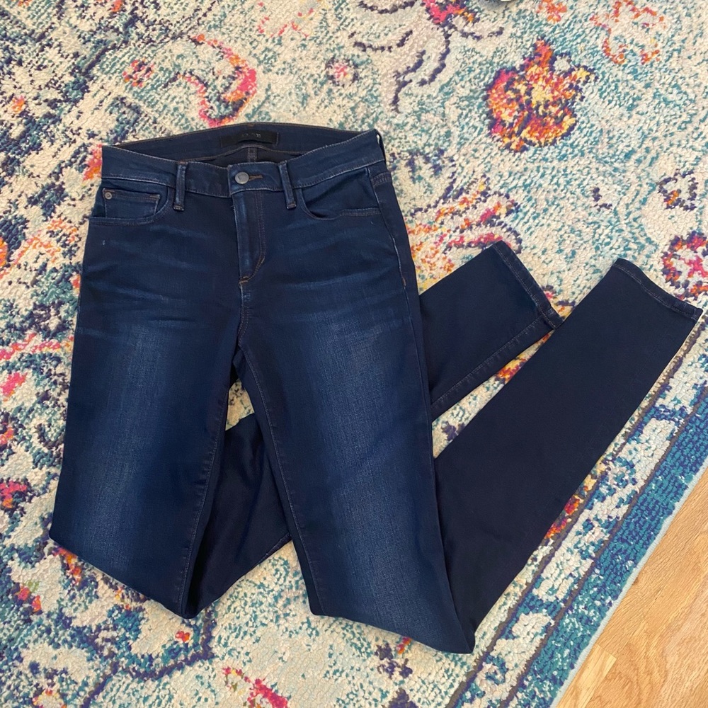 Like new Joe’s Flawless Twiggy Skinny Jeans size 27